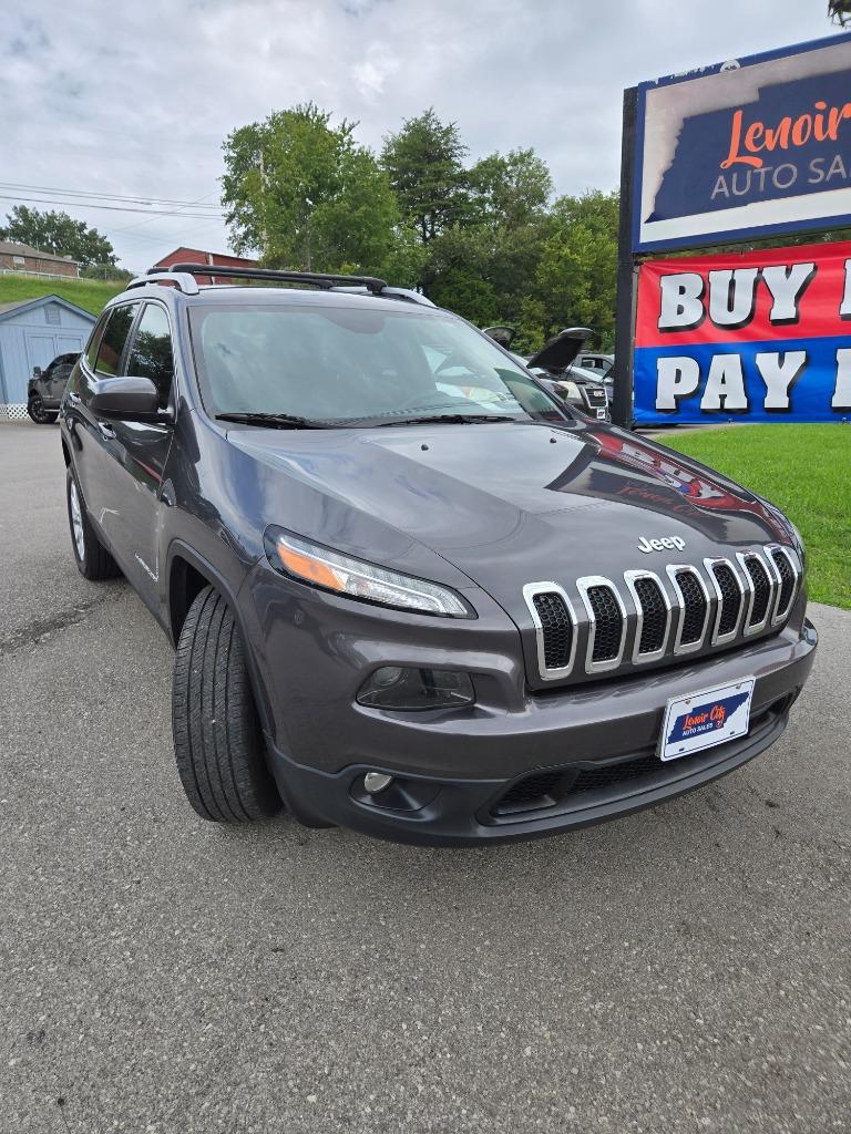2016 Jeep Cherokee Latitude's photo