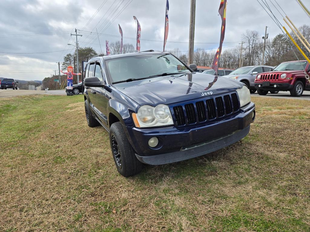 2005 Jeep Grand Cherokee Laredo 4WD's photo