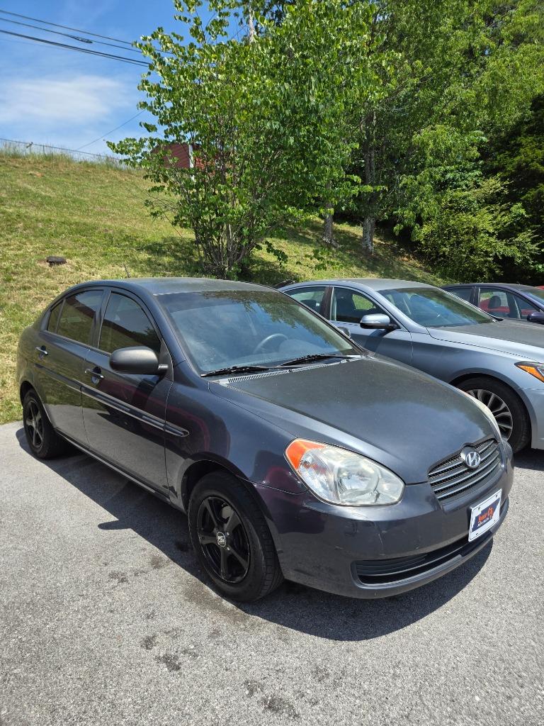 2010 Hyundai Accent GLS 4-Door 4-Speed Automatic's photo